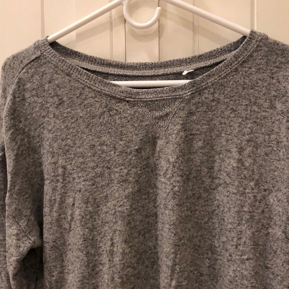 Grey sweater - Picture 2 of 2